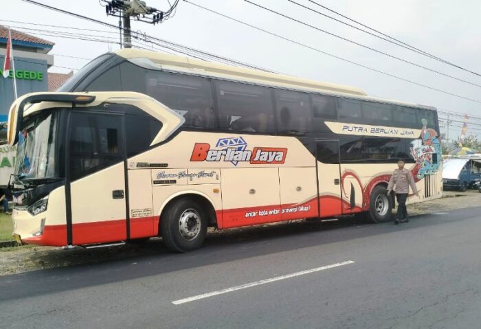 Perjalanan Terakhir di Kursi A-1: Cerita Kepergian Mendadak Seorang Penumpang Bus