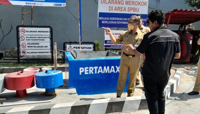 Cek Ulang Dugaan Kebocoran SPBU Milik Mantan Wakil Walikota Solo, DLH Sukoharjo Masih Temukan Rembesan Pertamax di Sungai