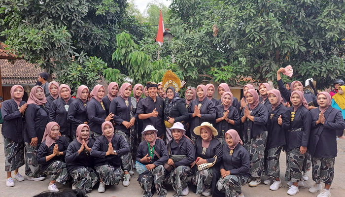 Ratusan Warga Antusias Sambut Sedekah Bumi Desa Sambongrejo Blora