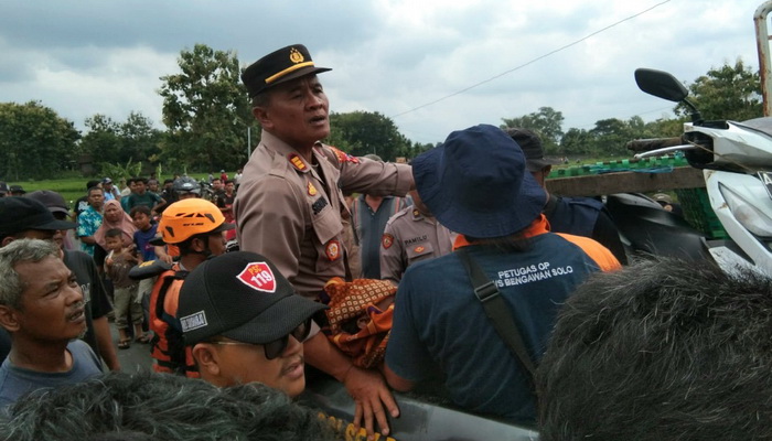Seorang Bocah di Sukoharjo Tewas Terbawa Arus Sungai, Penyebabnya Kecebur Bersama Sang Ibu