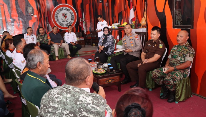 Program Jumat Curhat, Kapolres Malang Terima Curhatan Kelompok Rentan Sampai Balap Liar