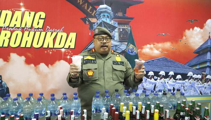 Waspada, Generasi Muda Demak Dibayang-bayangi Minuman Beralkohol dalam Bentuk Es Moni