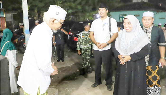 Bupati Yuli Hastuti Hadiri Harlah Ponpes Roundhotul Asna dan SMP Pogungwijoyo