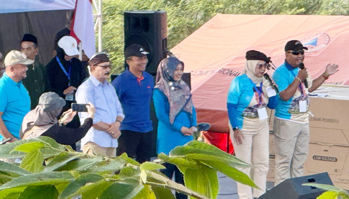 Pj Bupati Cilacap Awaluddin Murri Ajak Senam Sehat dan Deklarasikan Diri Sebagai Calon Bupati