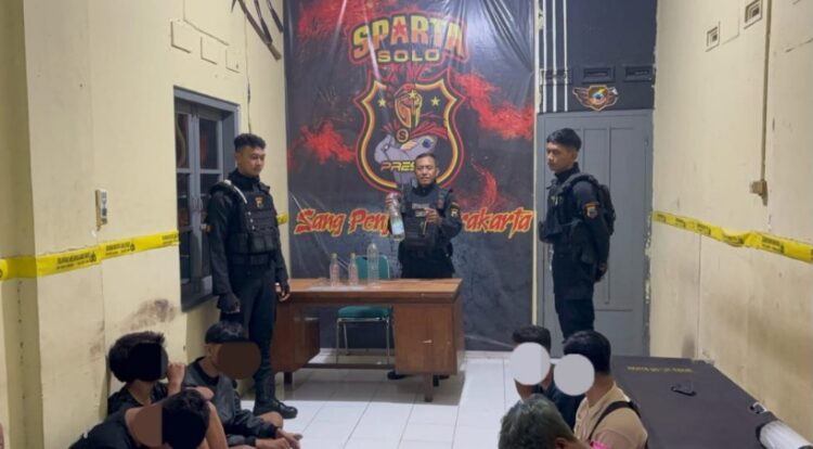 Asyik Pesta Miras, 10 Pemuda Diamankan Tim Sparta Polresta Surakarta