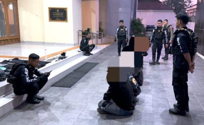 Polisi di Kota Solo Bubarkan Aksi Konvoi Geber Motor, 10 Pemuda Diamankan