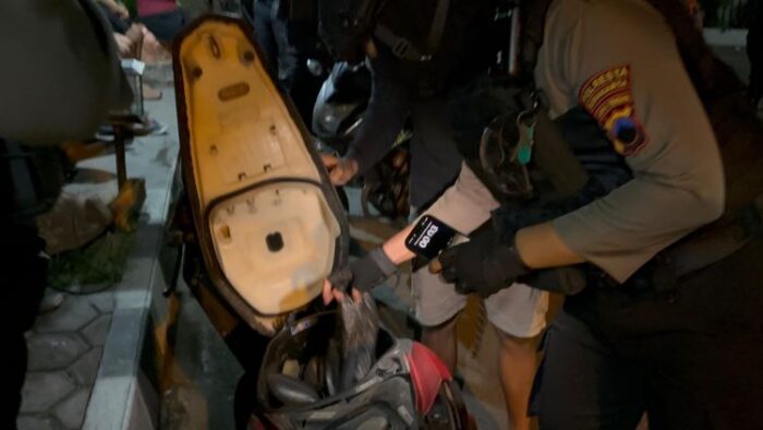 Pesta Miras Resahkan Warga, Tim Sparta Polresta Surakarta Gerak Cepat Amankan 5 Orang