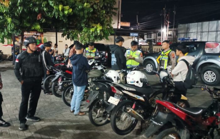 Patroli Gabungan Polsek Kartasura Sita 15 Motor Knalpot Brong, Bubarkan Nongkrong dan Balap Liar
