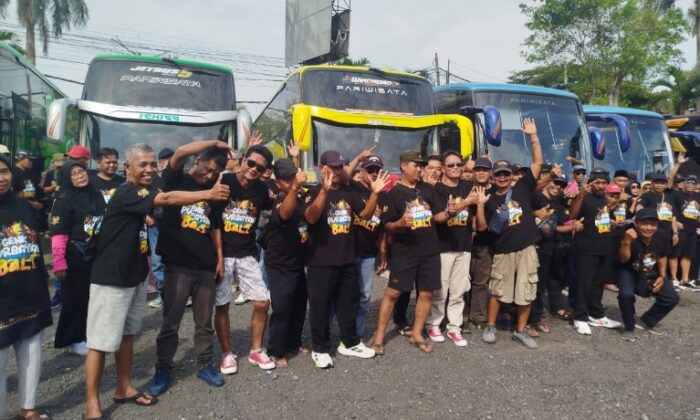 Ratusan Warga Desa Purbayan Diajak Ketum PKR Liburan ke Bali, Semua Gratis