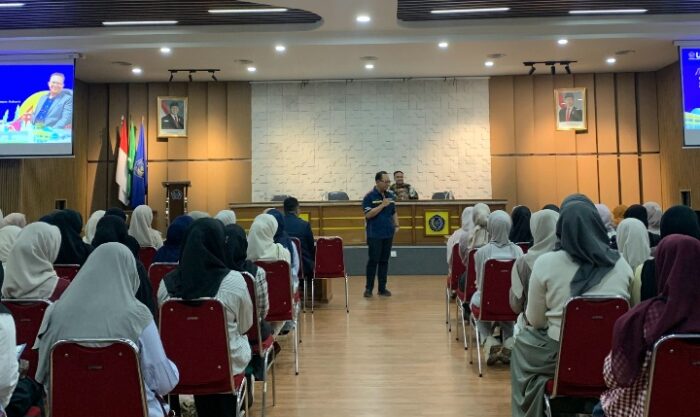 UMS Bekali 105 Mahasiswa Akuntansi dengan Wawasan Audit dan AI di Era Digital