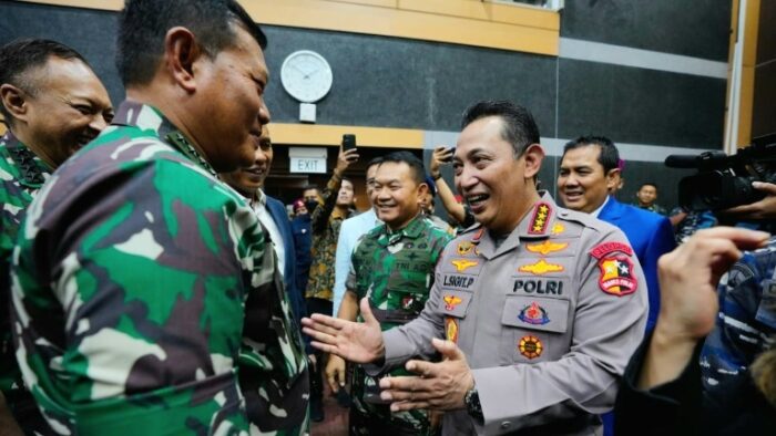 Kapolri Dampingi Laksamana Yudo Margono Fit and Proper Test di Senayan