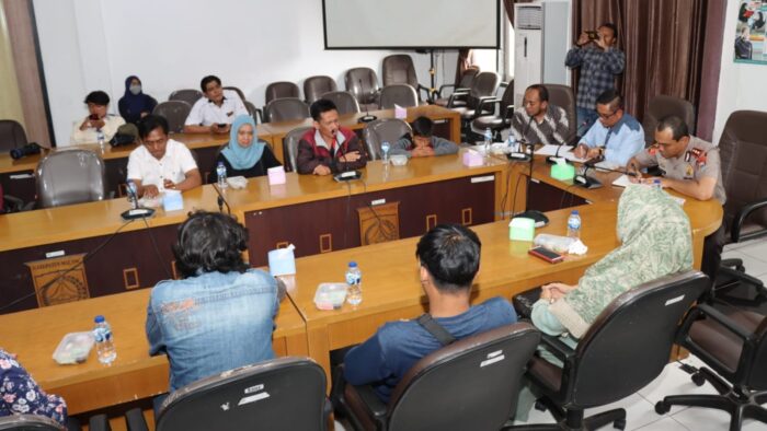 Keluarga Korban Tragedi Kanjuruhan Audiensi DPRD Kabupaten Malang