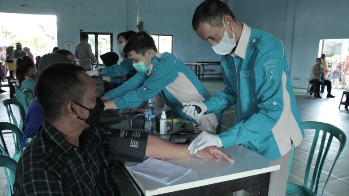 Polresta Malang Kota Gelar Jumat Curhat dan Vaksinasi