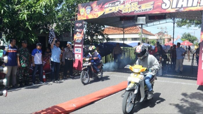 Cara Polres Sukoharjo Cegah Balap Liar, Gelar Ajang Drag Bike