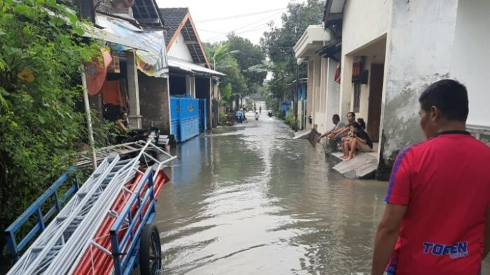 Puluhan Rumah Warga Sukoharjo Terendam Banjir, Penyebabnya Hujan Deras dan Tanggul Jebol
