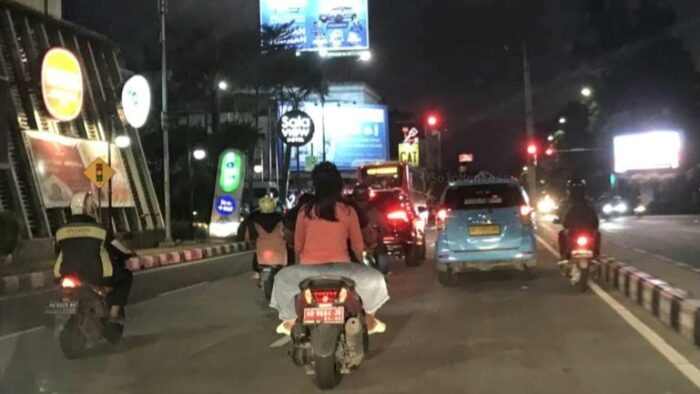 Viral, Motor Dinas Kades di Sukoharjo Dipakai Berboncengan Tanpa Helm