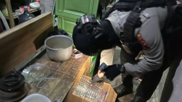 Jualan Ciu Dirumah Bikin Resah, Warga Solo Diciduk Polisi