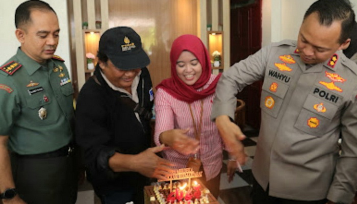 Meriah, Kapolres dan Dandim Sukoharjo Peringati HPN 2023 Bareng Wartawan