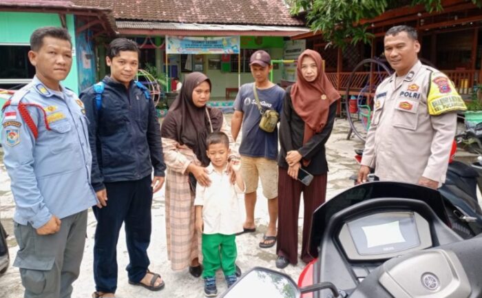 Lupa Jalan Pulang, Seorang Anak TK di Solo Ditolong Bhabinkamtibmas