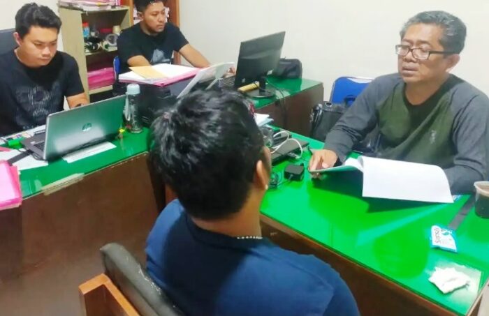 Modus Licik! Kurir Sabu Asal Tasikmalaya Ditangkap di Wonogiri, Barang Bukti Diselipkan di Bungkus Kopi